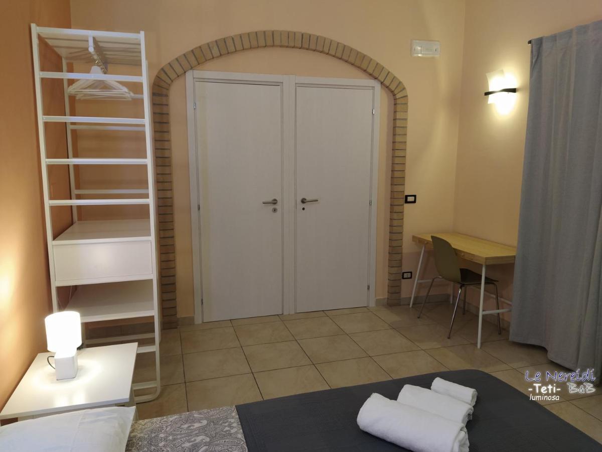 Le Nereidi B&B Acireale Centro エクステリア 写真